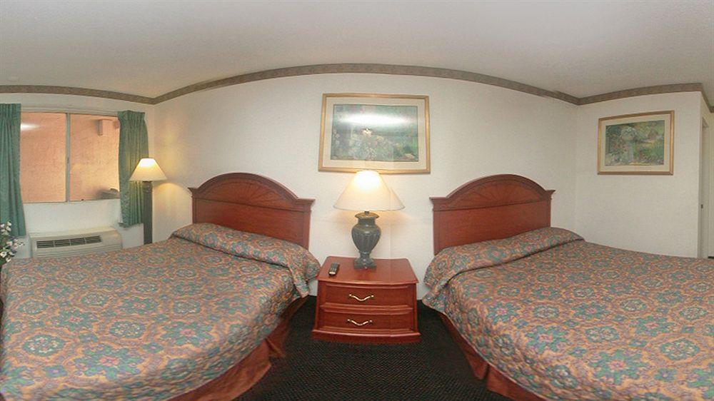 Econo Lodge Anaheim North Bagian luar foto