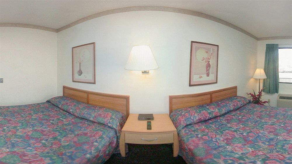 Econo Lodge Anaheim North Bagian luar foto