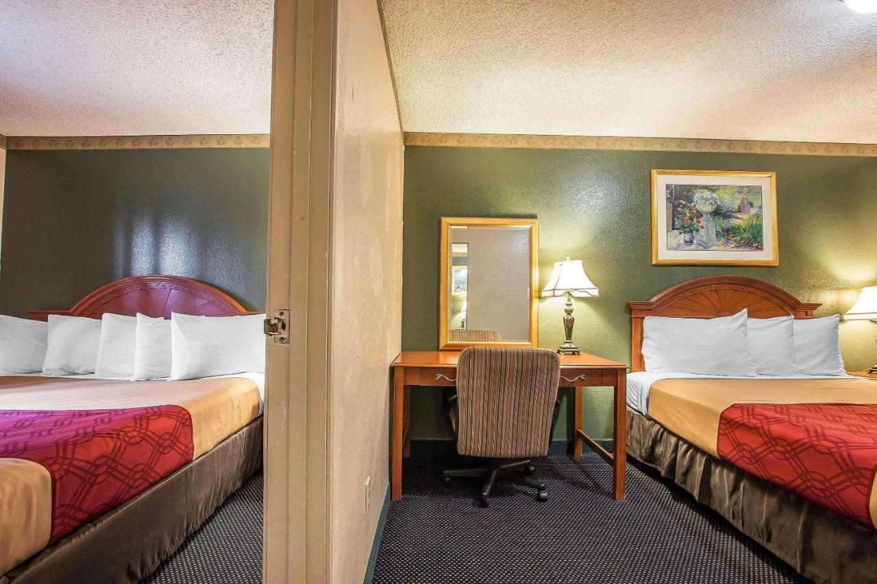 Econo Lodge Anaheim North Bagian luar foto