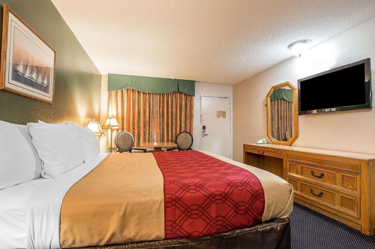 Econo Lodge Anaheim North Bagian luar foto