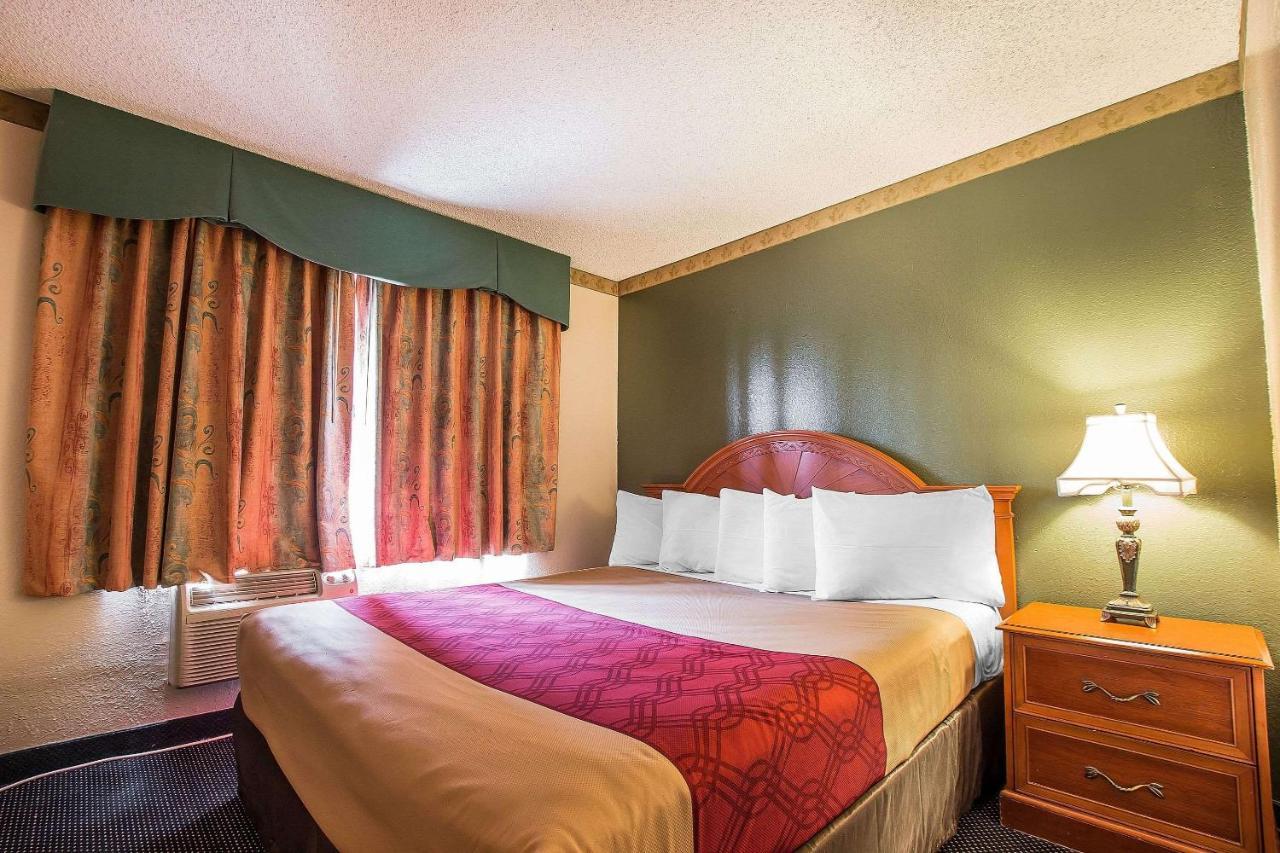 Econo Lodge Anaheim North Bagian luar foto